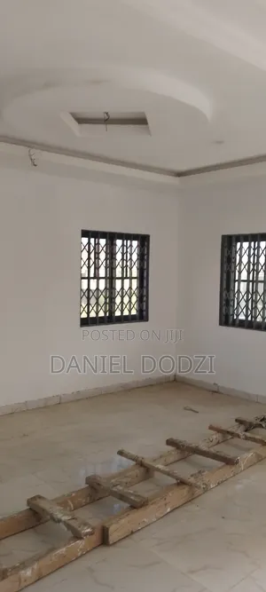 5bdrm House in Millenium City for sale