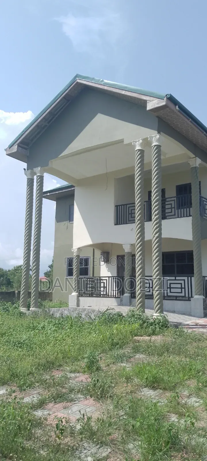 5bdrm House in Millenium City for sale