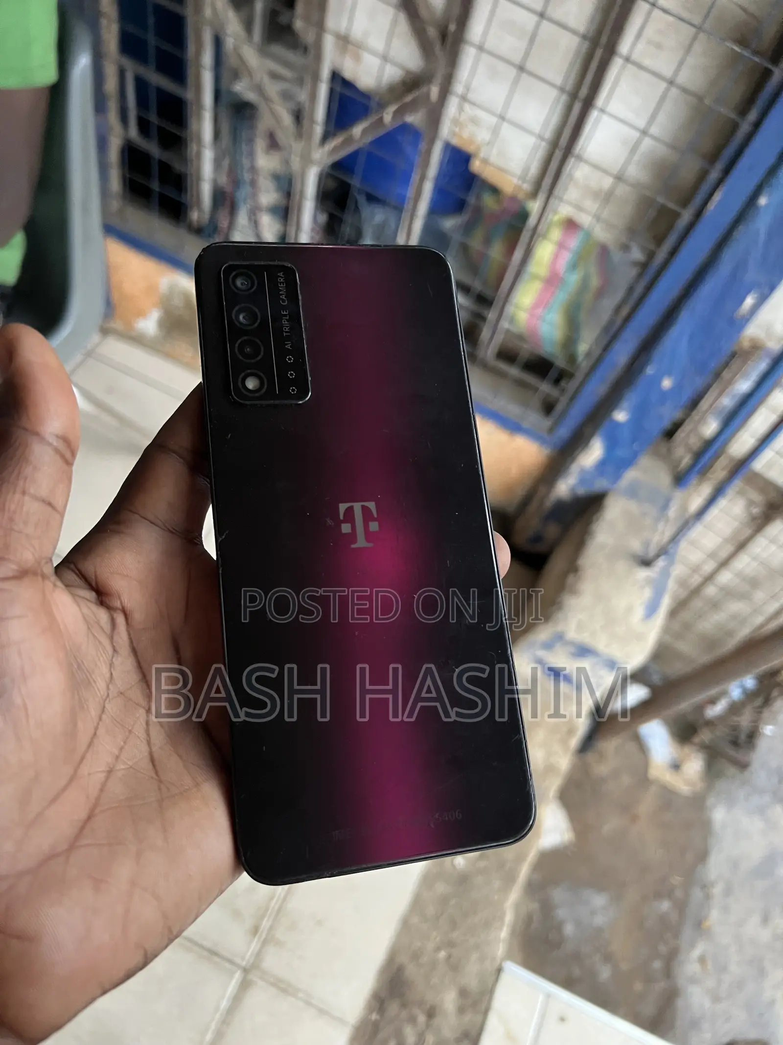 T-Mobile REVVL V+ 5G 64 GB Purple