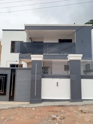 4bdrm House in Rightkey, Kumasi Metropolitan for sale