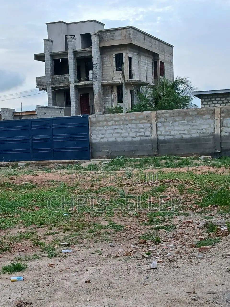 6bdrm Mansion in Prampram for sale