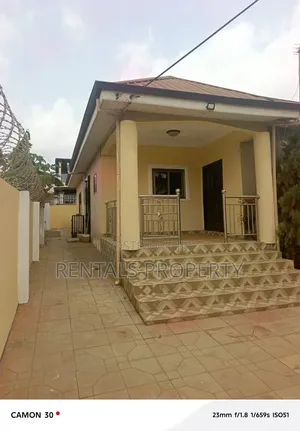 3bdrm House in Amrahia for sale