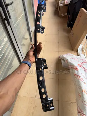 Honda Civic 2022 - 2025 Top Grille Bracket