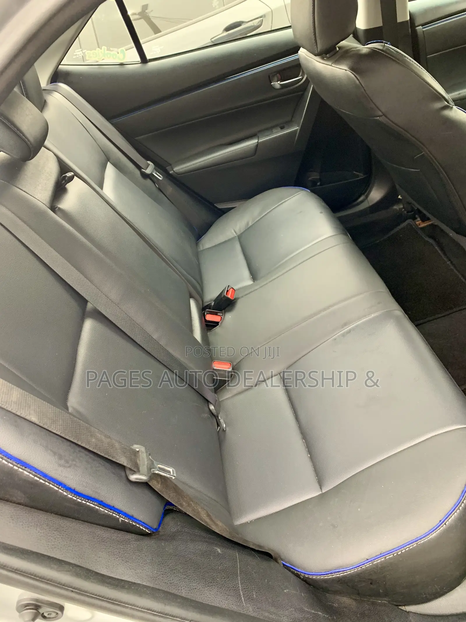 Toyota Corolla XSE 4dr Sedan (1.8L 4cyl CVT) 2017 Silver