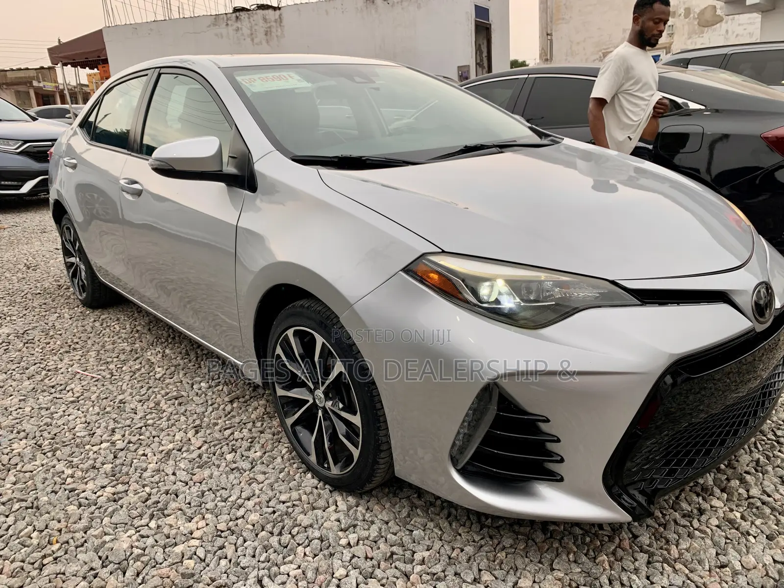Toyota Corolla XSE 4dr Sedan (1.8L 4cyl CVT) 2017 Silver