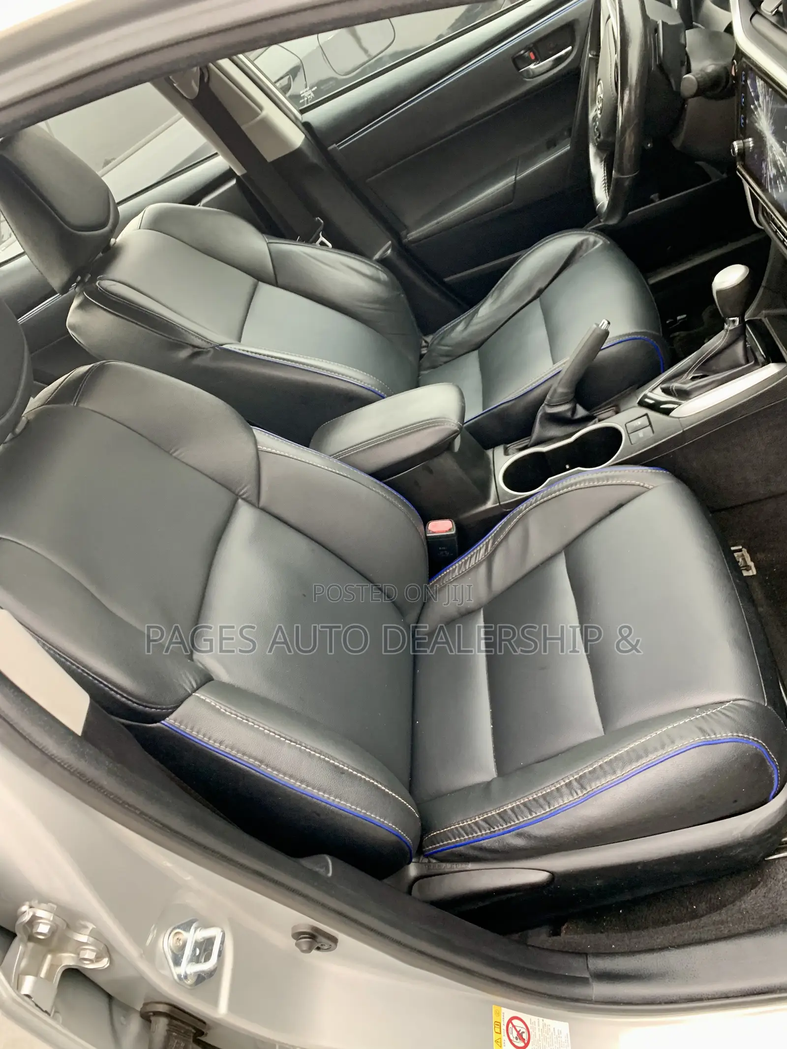 Toyota Corolla XSE 4dr Sedan (1.8L 4cyl CVT) 2017 Silver