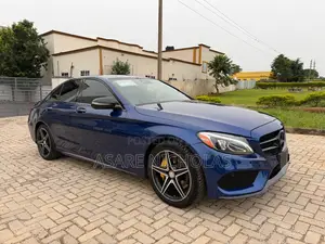 Mercedes-Benz C300 2017 Blue