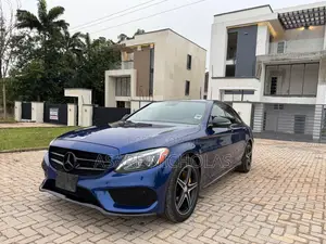 Mercedes-Benz C300 2017 Blue