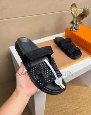 Glitters Hermes Chypre Sandal Black Silver