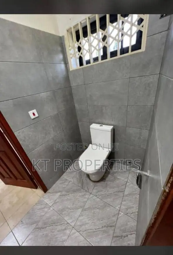 3bdrm Apartment in Dome for rent