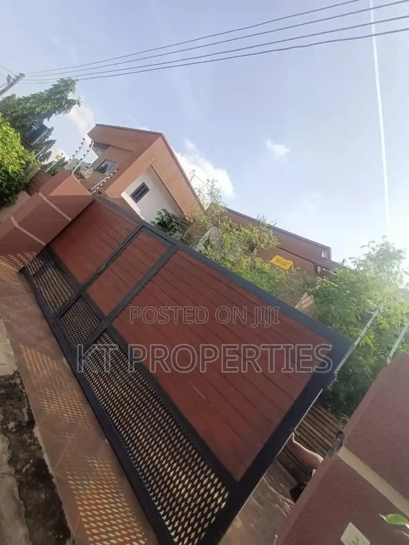 3bdrm Apartment in Dome for rent