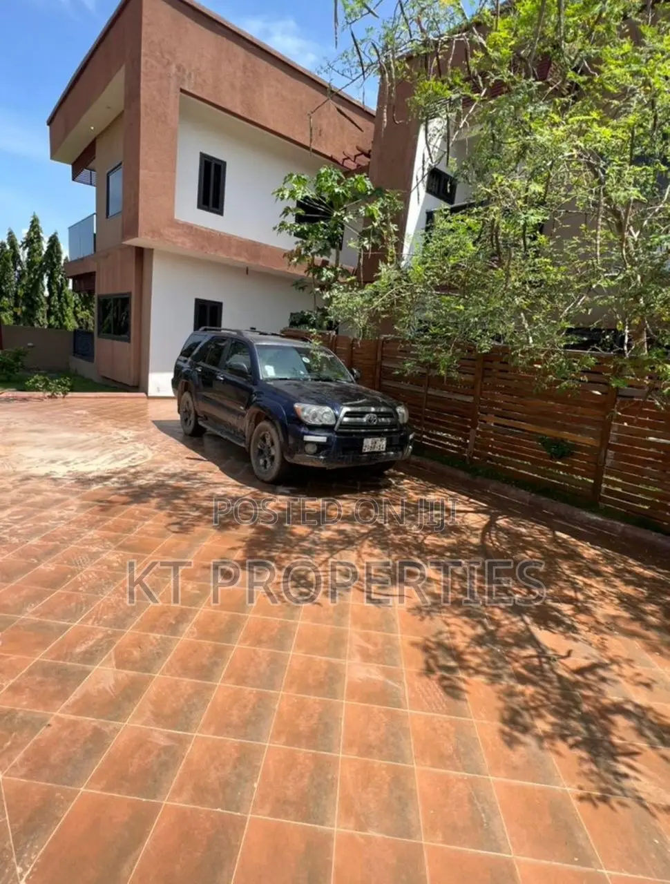 3bdrm Apartment in Dome for rent