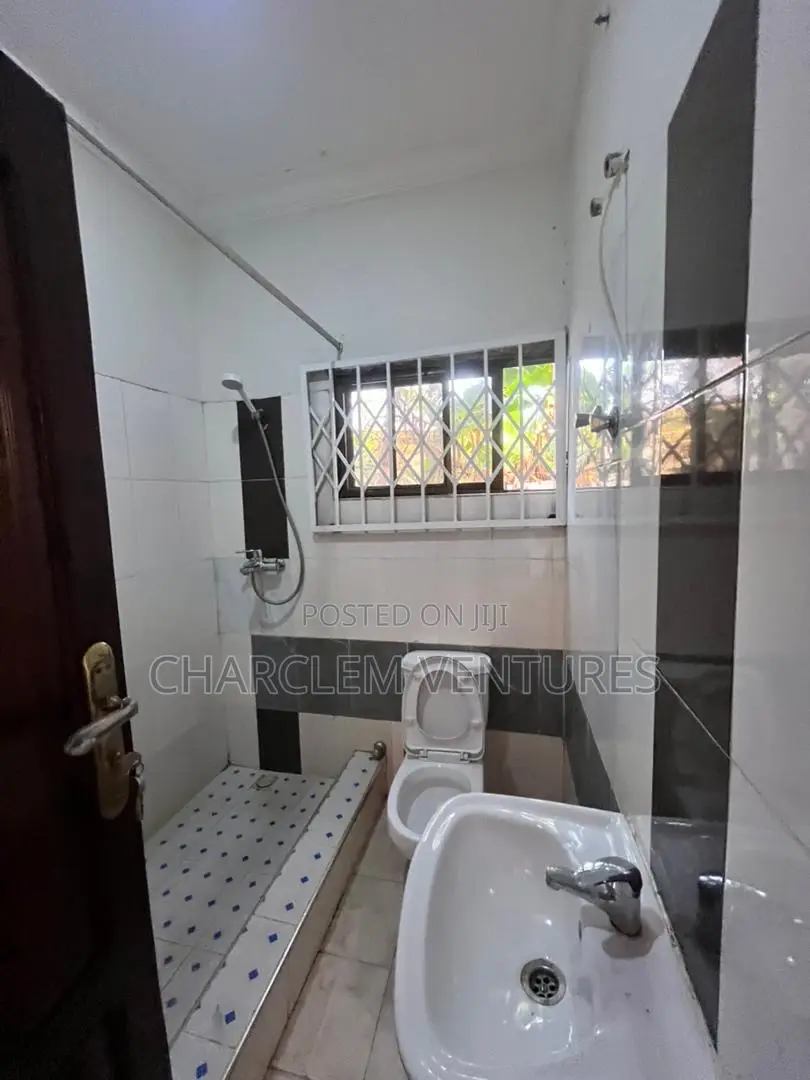 3bdrm House in Charclem Ventures, East Legon for rent