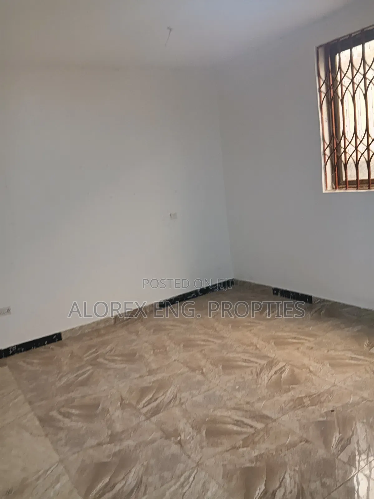 1bdrm Apartment in Pantang Hospital, New Site for rent