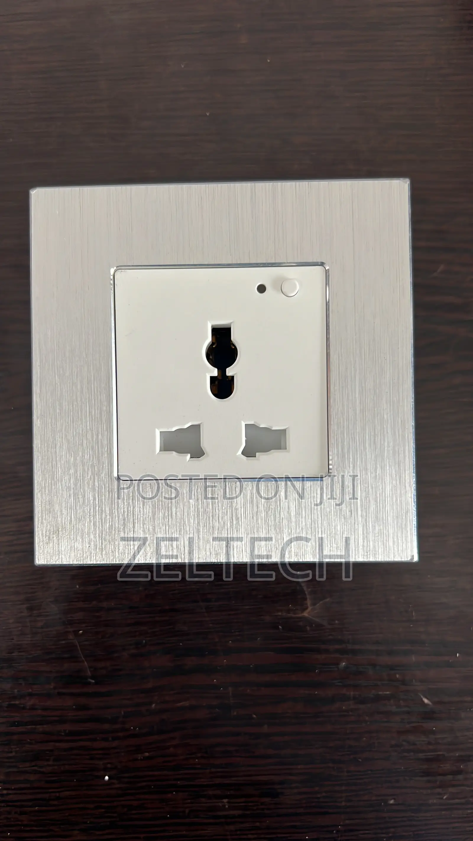 Single Smart Socket 13a