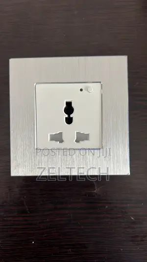 Single Smart Socket 13a