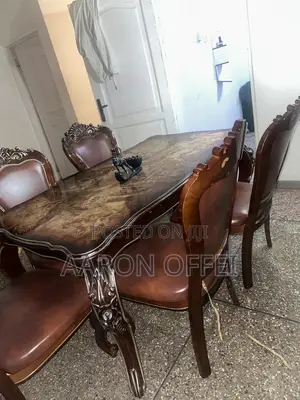 Beautiful Dinning Set for Sale .