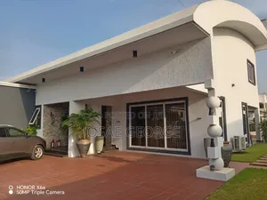 5bdrm Mansion in George Properties, Accra Metropolitan for sale