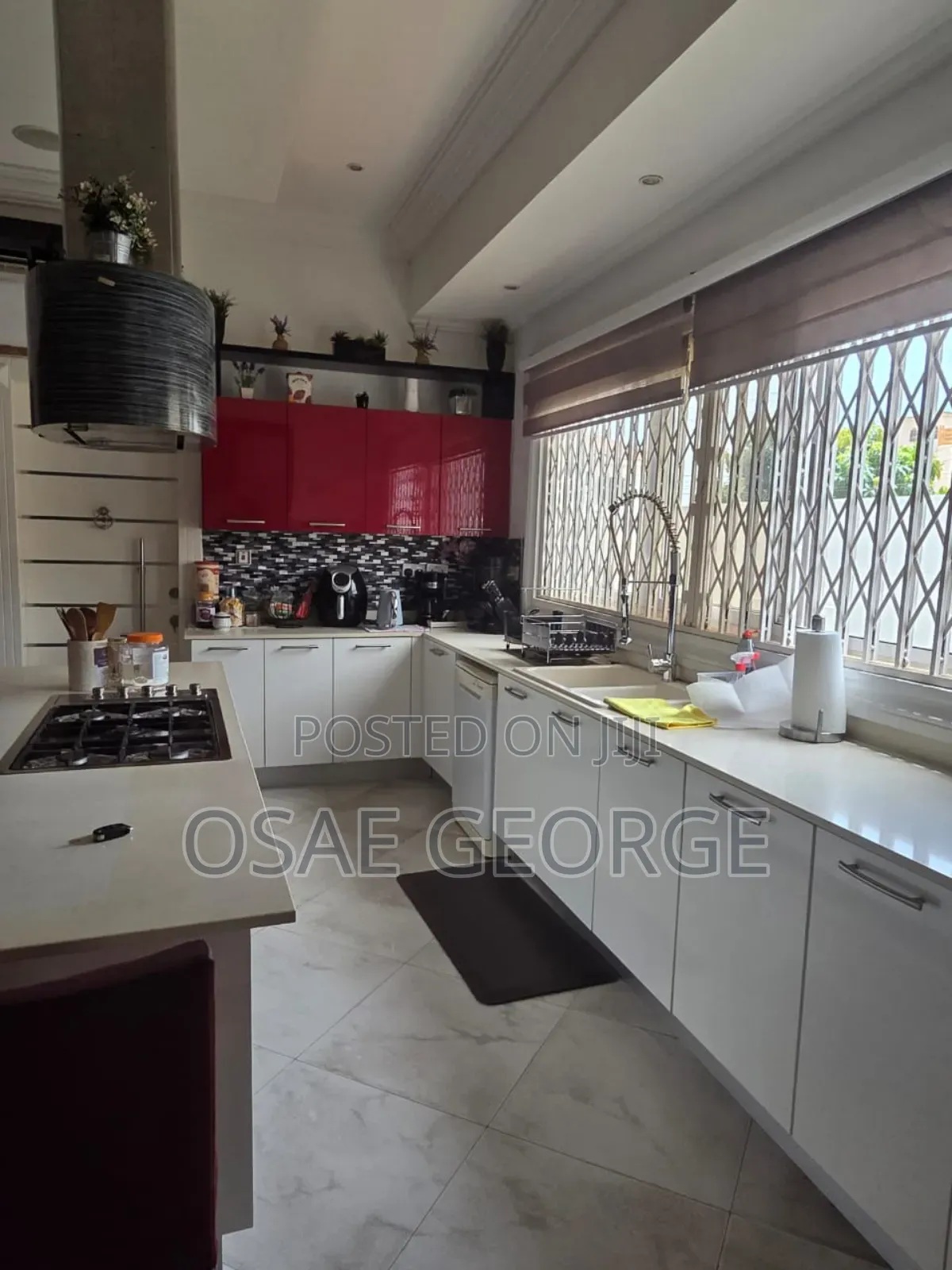 5bdrm Mansion in George Properties, Accra Metropolitan for sale