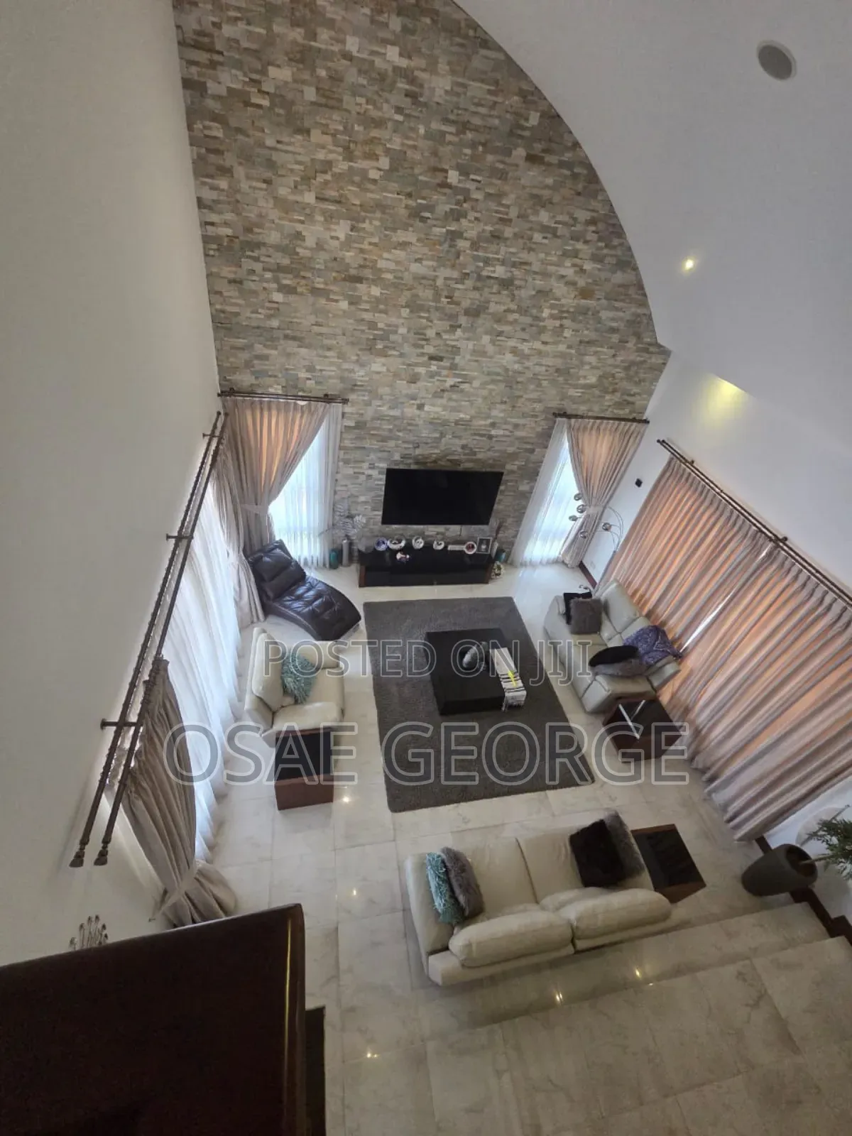 5bdrm Mansion in George Properties, Accra Metropolitan for sale