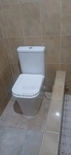 Mini Flat in Pillar 2 for rent
