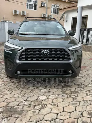 Toyota Corolla Cross XLE 2025 Green