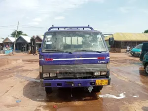 Izuzu Truck With 20 Drums Tank