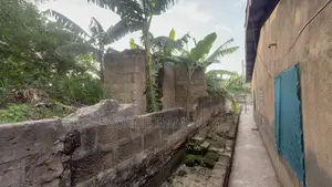 7bdrm House in Breman West, Kumasi Metropolitan for sale