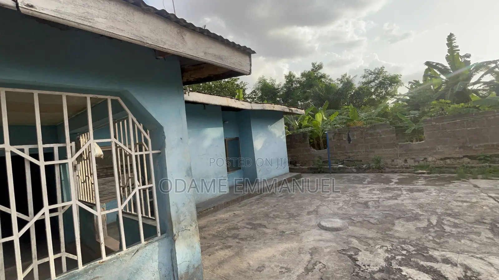 7bdrm House in Breman West, Kumasi Metropolitan for sale