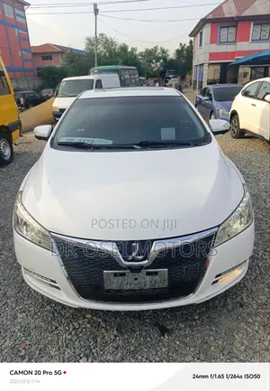 Luxgen U6 2.0 Petrol FWD 2013 White