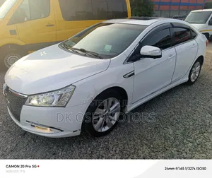 Luxgen U6 2.0 Petrol FWD 2013 White