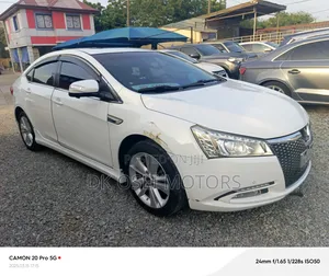 Luxgen U6 2.0 Petrol FWD 2013 White