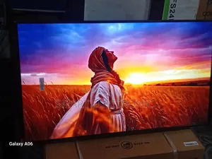 Samsung 43” Crystal Uhd Television With Powerful Sound