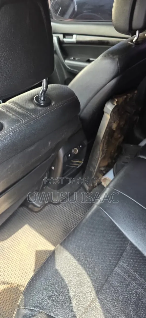 Kia Sorento LX 4dr SUV AWD (2.4L 4cyl 6A) 2014 Silver