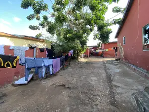 7bdrm House in Lapaz for sale