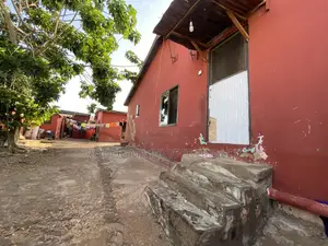 7bdrm House in Lapaz for sale