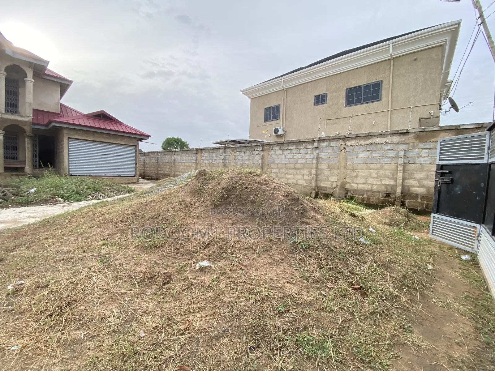 7 Bedrooms House Uncompleted for Sale