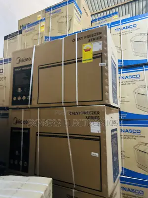 Zealous Sleek Chest Freezer 418l Midea