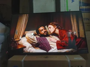 Samsung 43” Ultra-Clear Smart Television