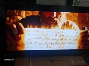Samsung 43-Inch Smart Television With Dynamic Crystal Color