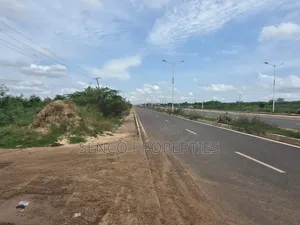 10acres of Titled Land for Sale at East Trasacco