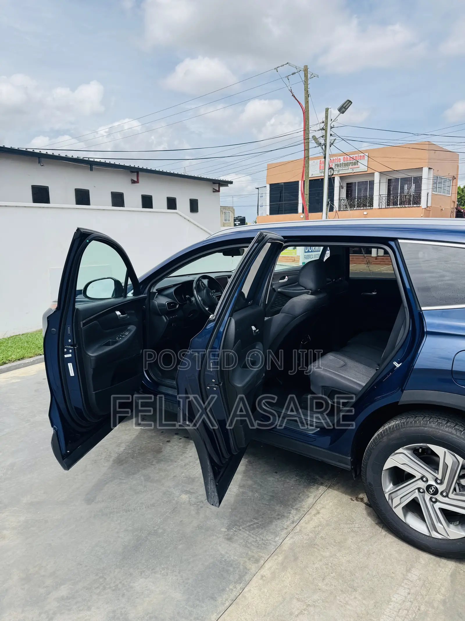 Hyundai Santa Fe SEL 2023 Blue