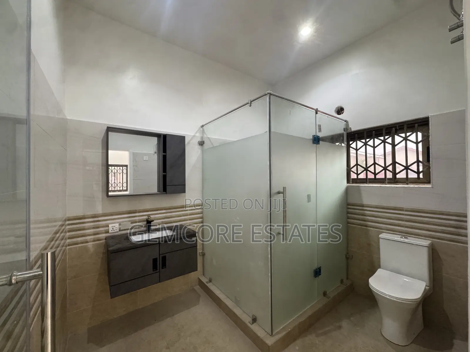 2bdrm Apartment in East Legon for sale