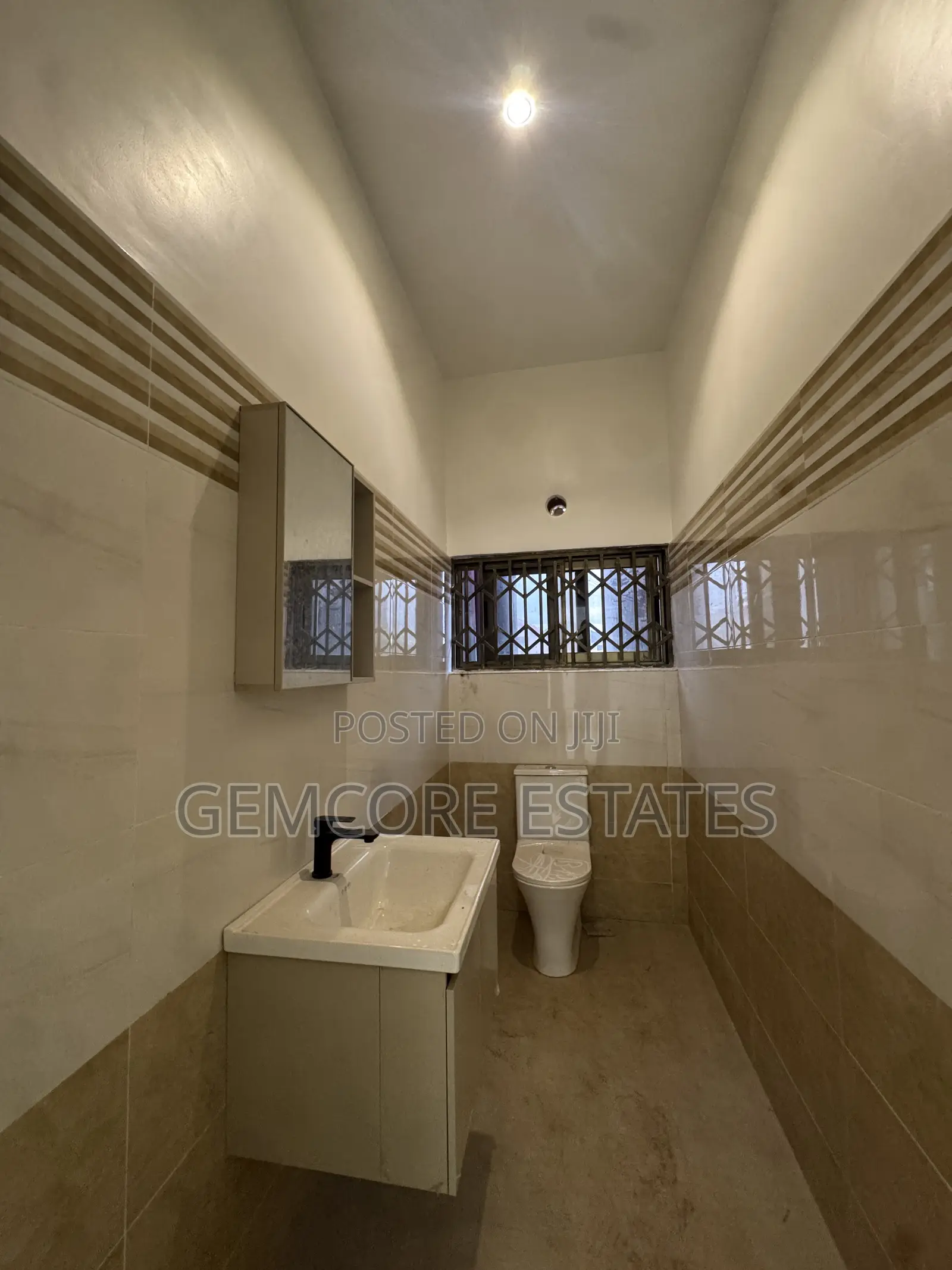 2bdrm Apartment in East Legon for sale
