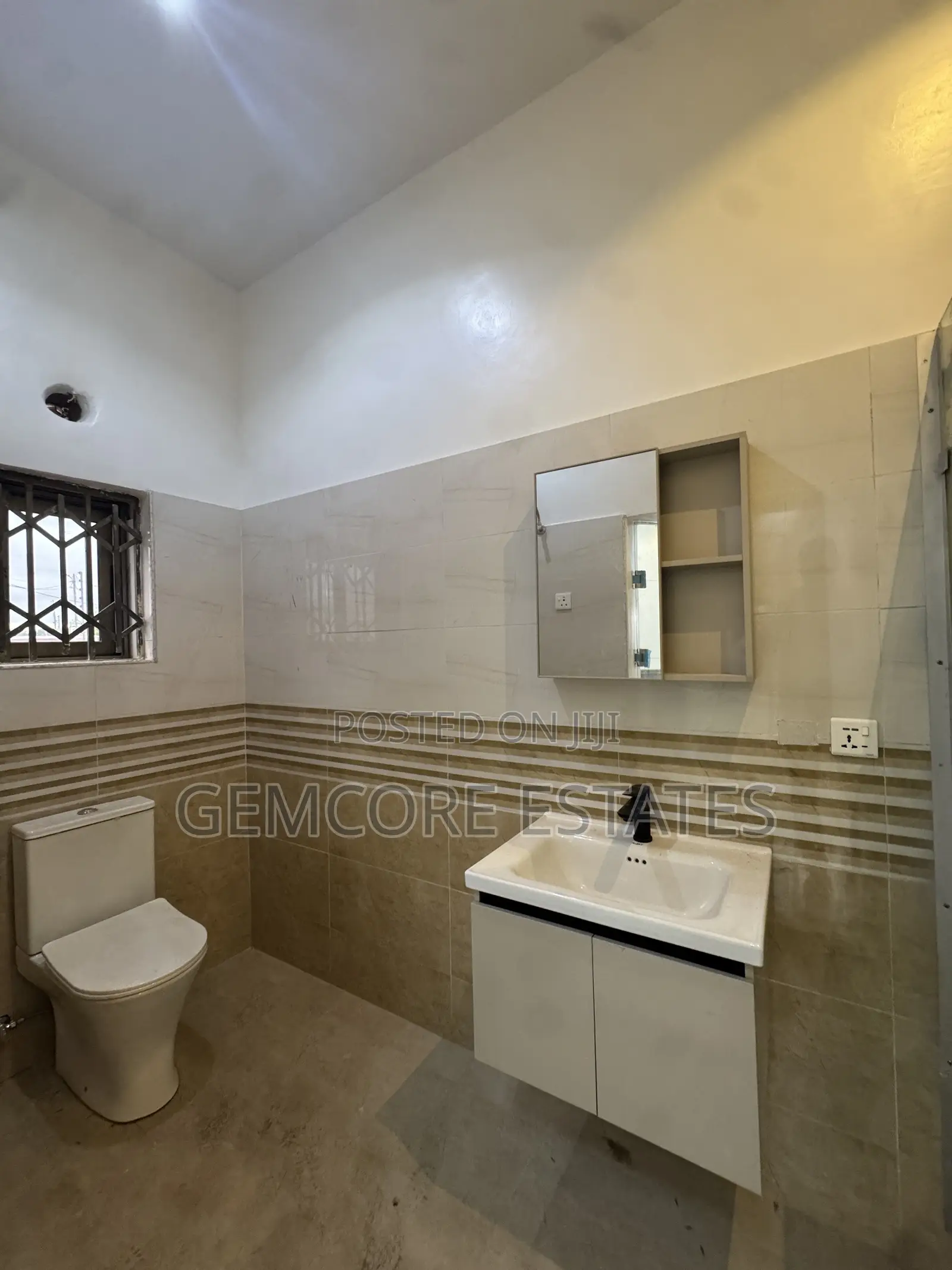 2bdrm Apartment in East Legon for sale