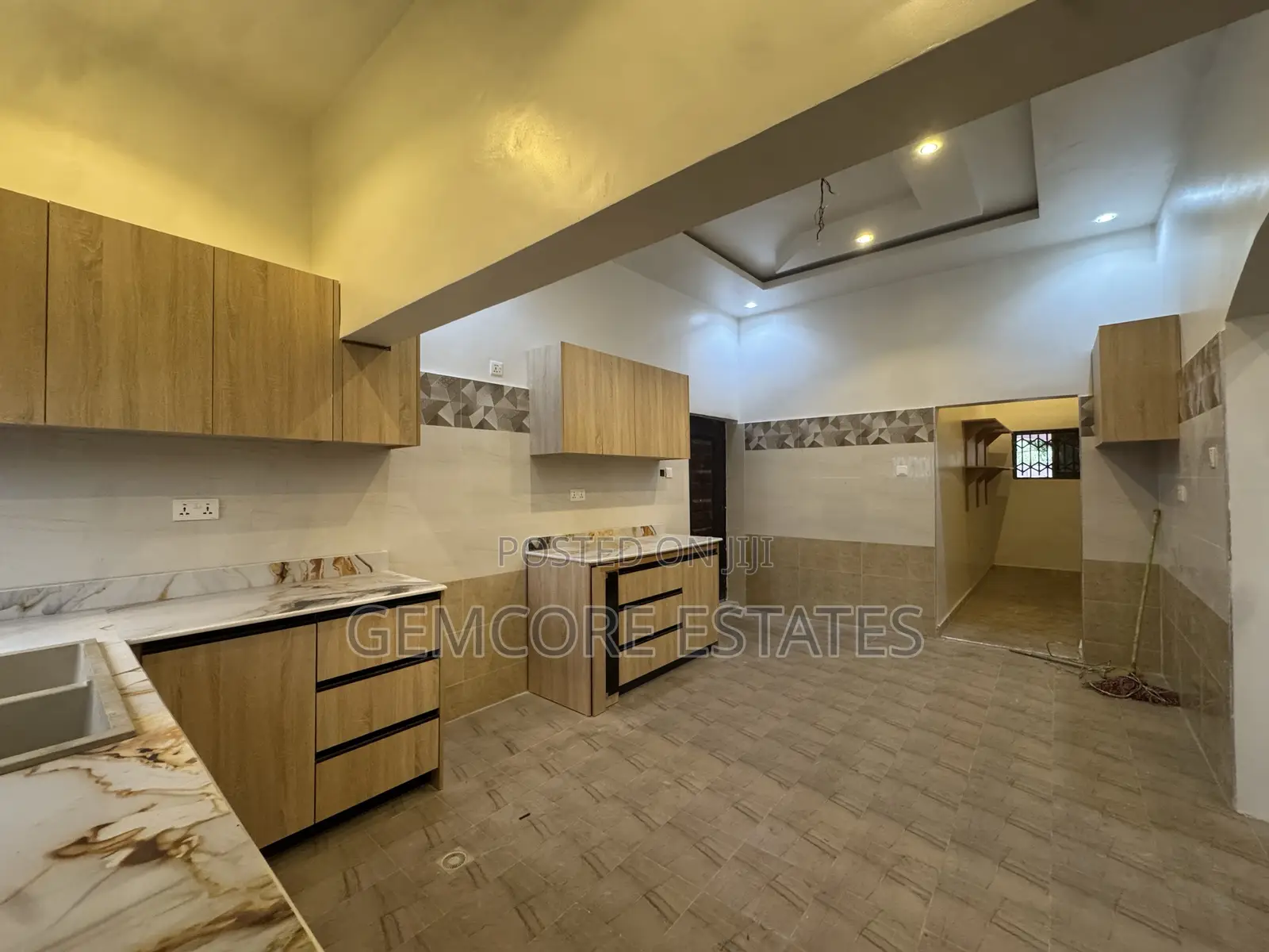 2bdrm Apartment in East Legon for sale