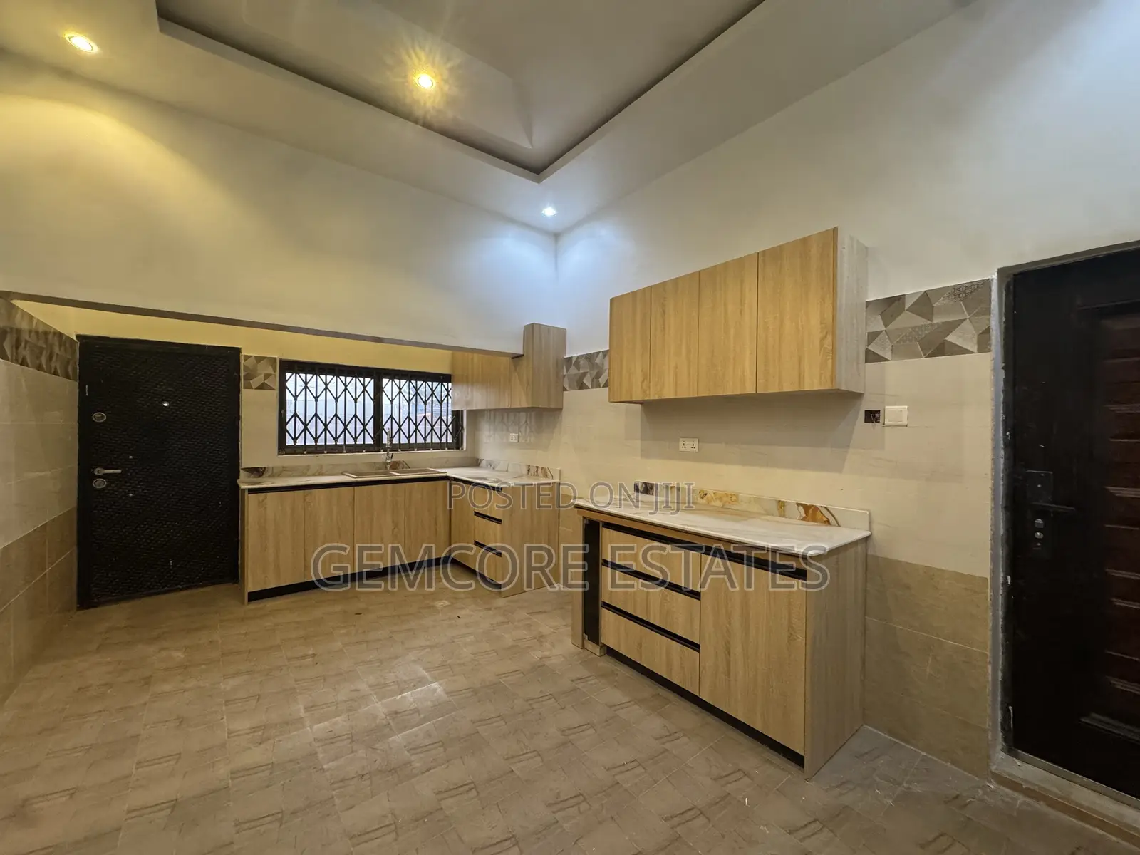2bdrm Apartment in East Legon for sale
