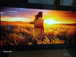 Samsung 43” Smart Television – Sharp Picture Smart Features