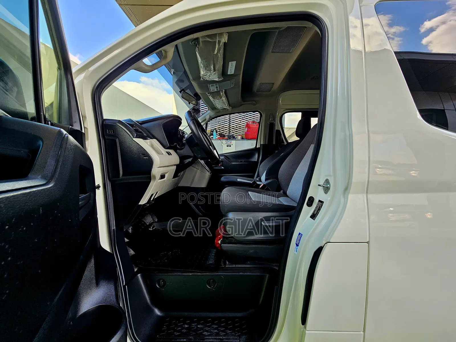 Toyota HiAce 2025 White