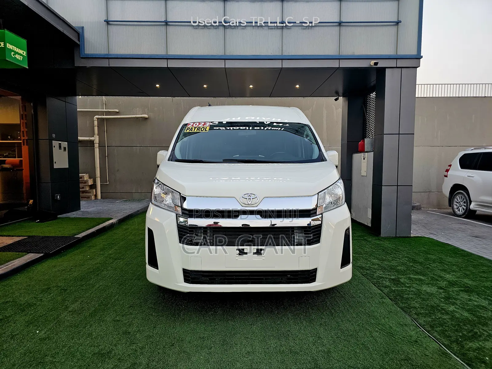 Toyota HiAce 2023 White
